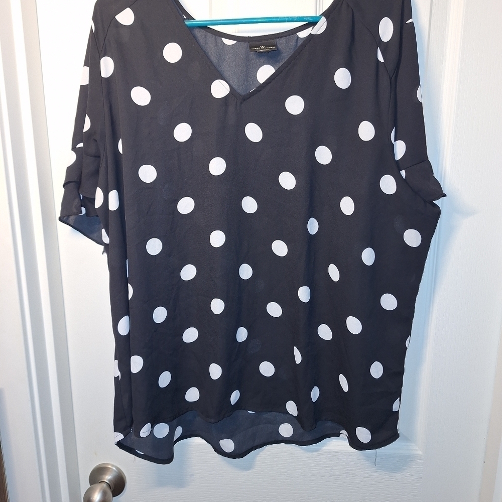 Polka Dot Top Black and White XXL